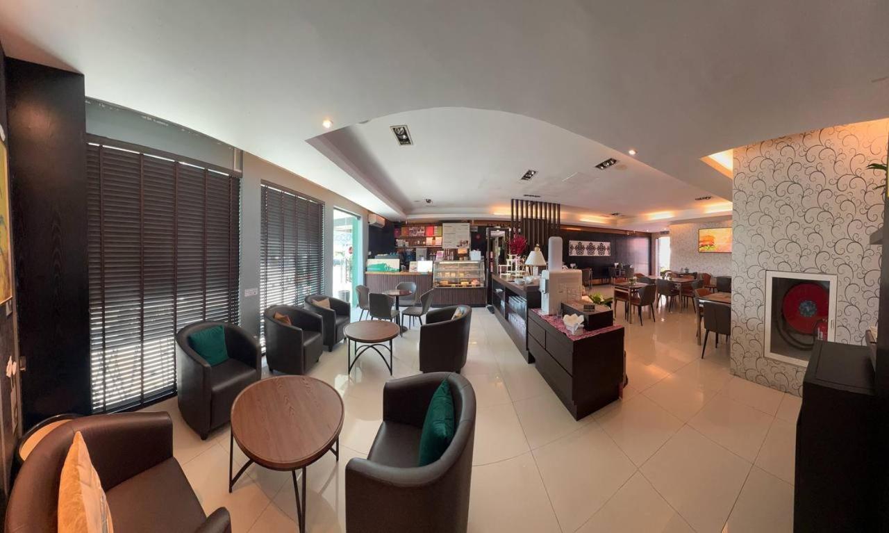 Hotel De Leon Lahad Datu Esterno foto
